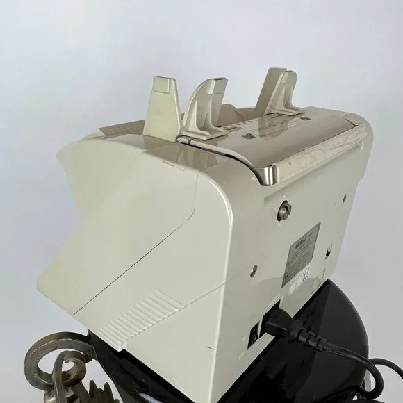 Magner MAGII 20 Series Currency Counter (Only needs new rubber wheels) - Picture 4 of 7